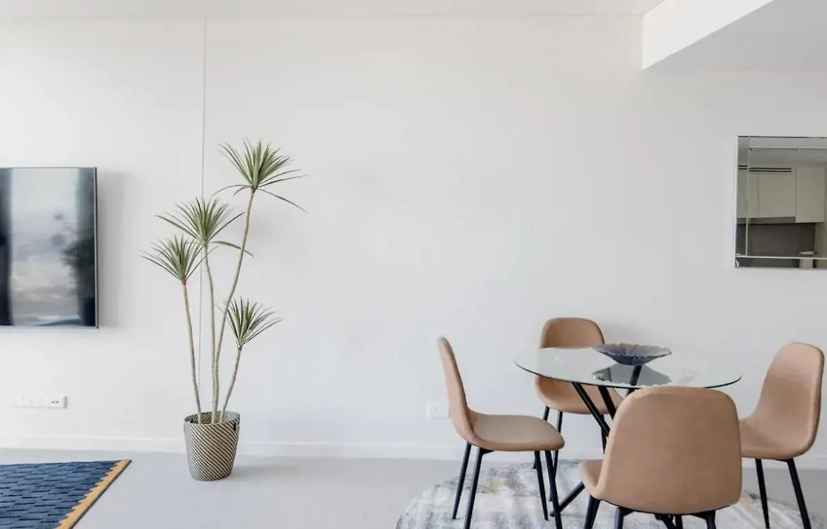 Lvl 76 Sleep Among The Clouds By Stylish Stays Brisbane Apartman